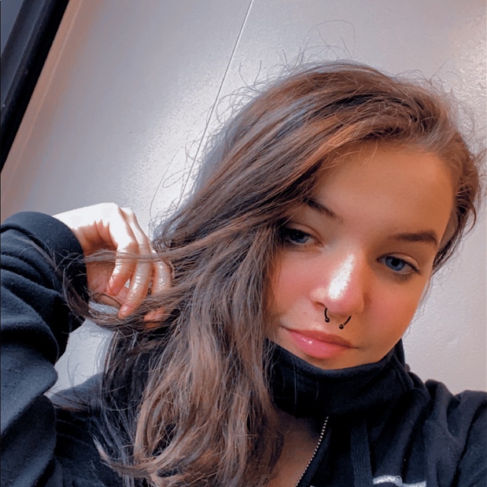 Meet your Posher, Isabella